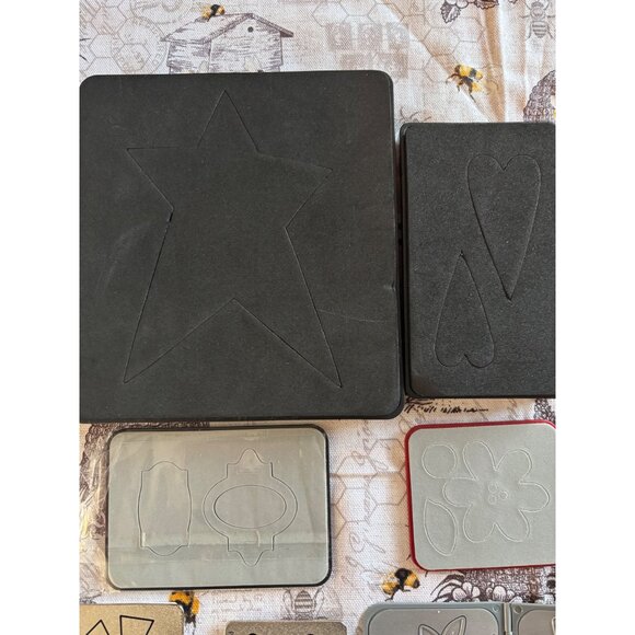 Sizzix Assorted Crafting Dies Collection For Card Making & Scrapbooking - Picture 4 of 8